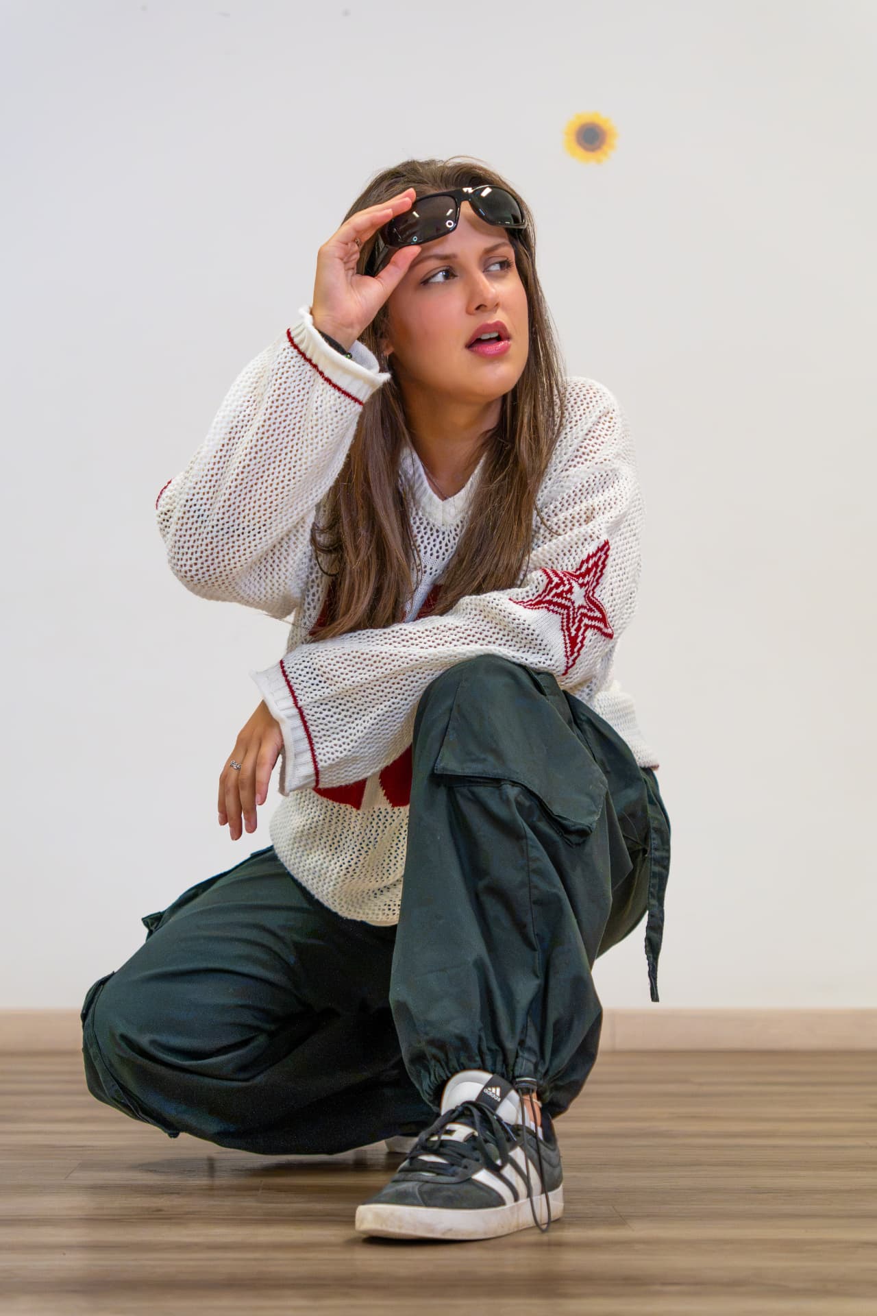 Maria Chiara Volpin in posa hip hop